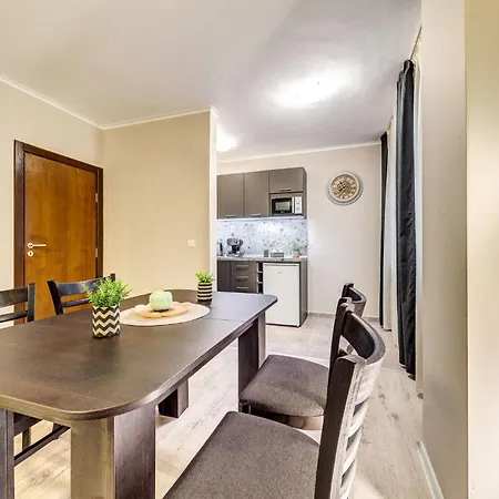 Warm Mountain Hideout بامبوروفو