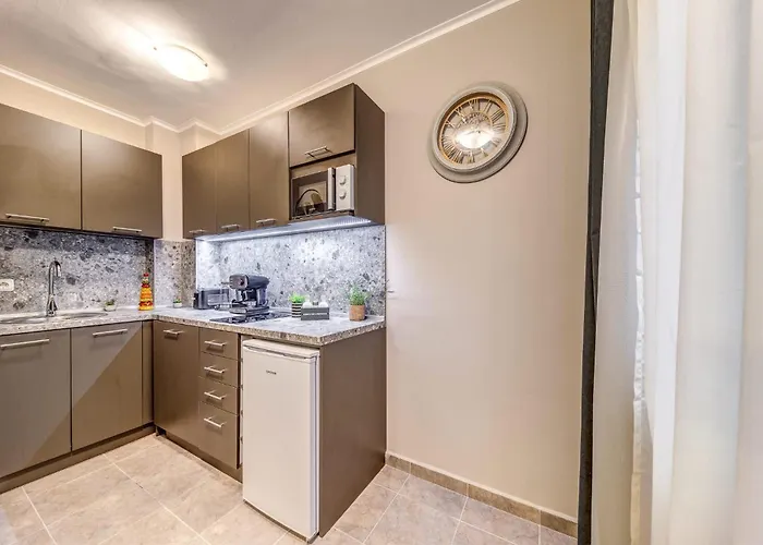 Warm Mountain Hideout بامبوروفو