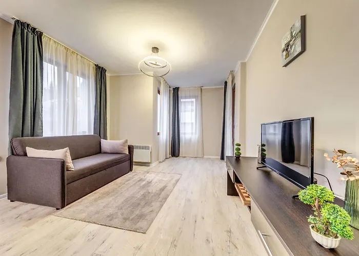 Warm Mountain Hideout بامبوروفو